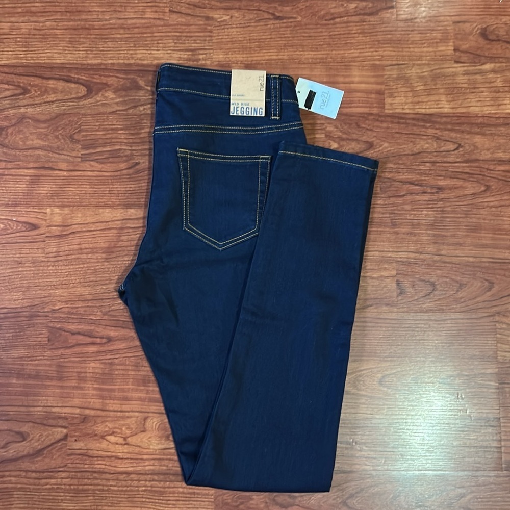 Rue21 Womens Mid Rise Jegging Jeans Size 3/4 Short - Picture 3 of 6
